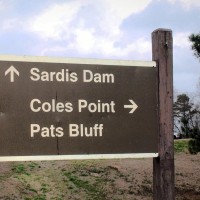 Sign pointing the way to Coles Point