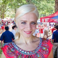 Blonde woman in the Grove on gameday in Oxford