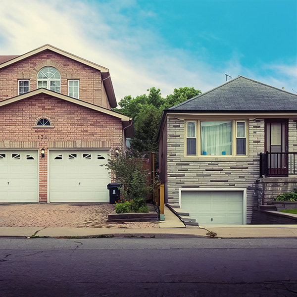 Houses in a neighborhood